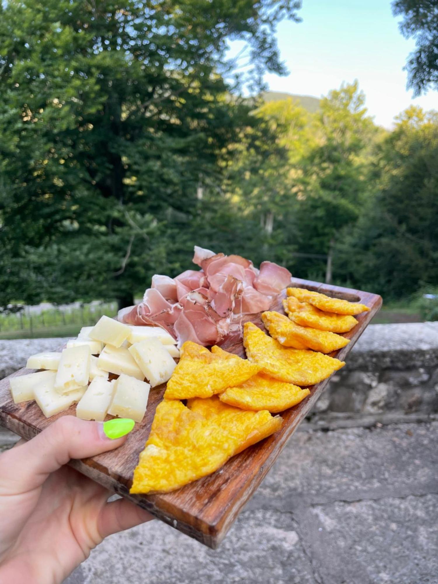 Giulio Mountain B&B Ала Екстер'єр фото